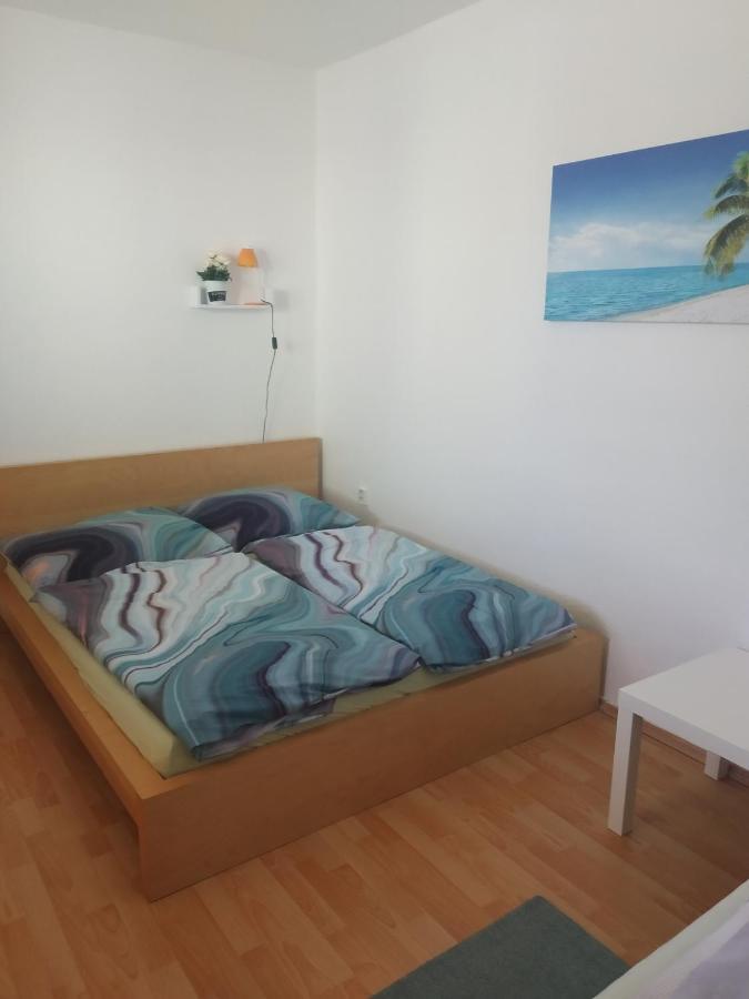 Apartmán blízko Brna s dobovými dekoracemi Apartamento Melcany Exterior foto